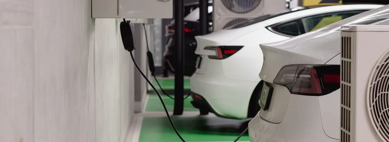Borne de recharge dans un parking de copropriété