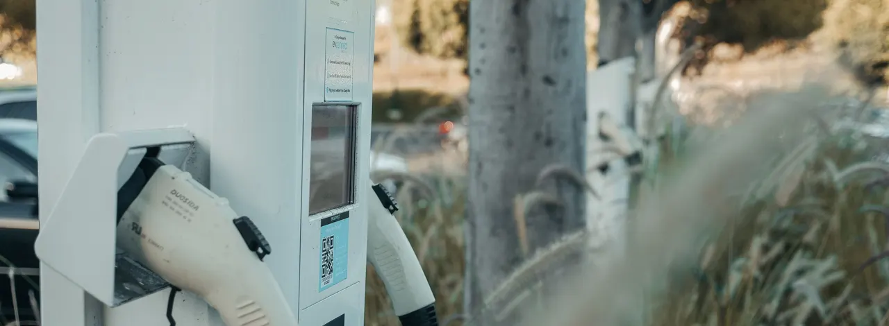 Borne de recharge publique en extérieur